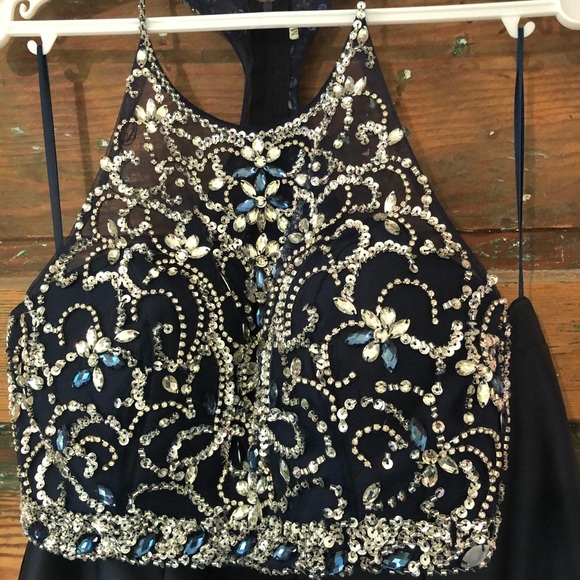 2 piece prom dress worn once - Picture 1 of 3